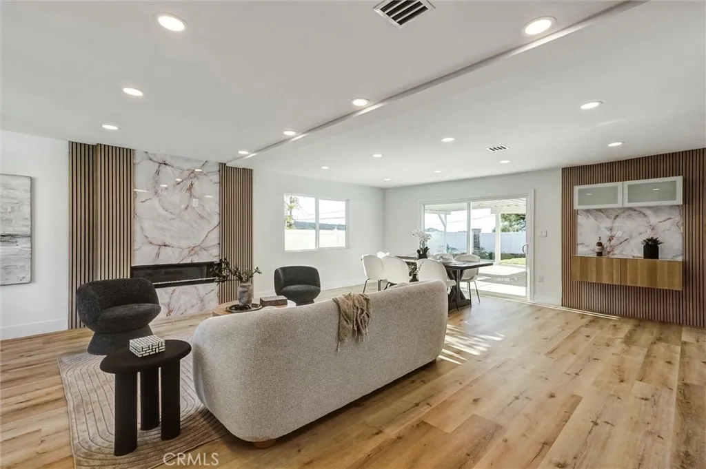 13791 13793 Gavina Avenue, Sylmar, California 91342 home-pic-2